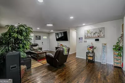 367 SE Macedonia Road SE, Atlanta, GA 30354 - Photo 7