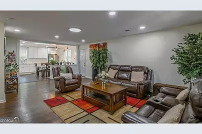 367 SE Macedonia Road SE, Atlanta, GA 30354 - Photo 9