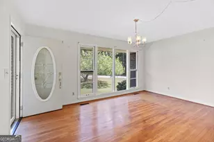 124 Melrose Dr, Lagrange, GA 30241 - Photo 9