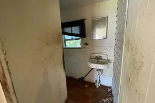 129 N 7th St, Cochran, GA 31014 - Photo 11