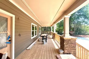 364 Live Oak Ln, Comer, GA 30629 - Photo 3