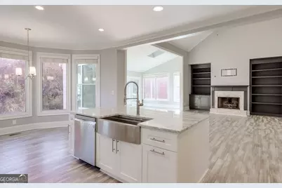 1440 Chattahoochee Run Drive, Suwanee, GA 30024 - Photo 11