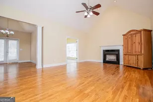 203 Central Heights Dr, Carrollton, GA 30116 - Photo 9
