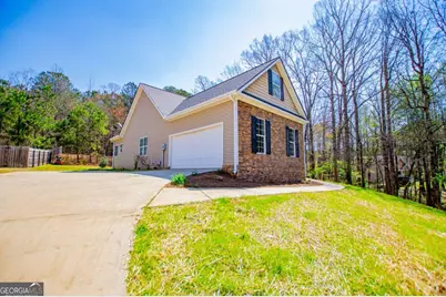 203 Central Heights Drive, Carrollton, GA 30116 - Photo 3