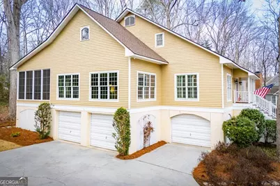 211 Habersham Place, Carrollton, GA 30117 - Photo 3