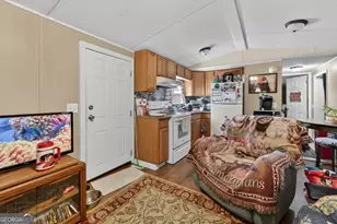 1945 Blackwell St, Waycross, GA 31503 - Photo 25