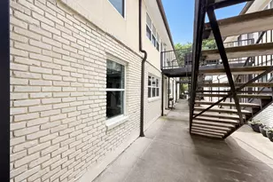 48 Peachtree Ave NE, Atlanta, GA 30305 - Photo 33