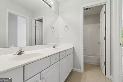 3914 Noblin Creek Drive, Duluth, GA 30097 - Photo 31