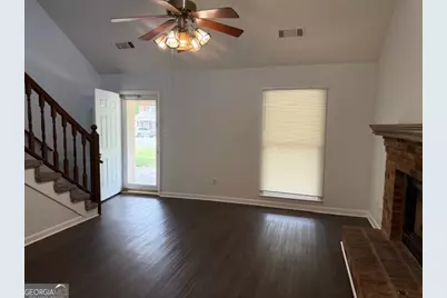 885 Park Place NE, Conyers, GA 30012 - Photo 3