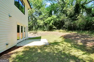 233 E Tinsley St, Griffin, GA 30223 - Photo 37