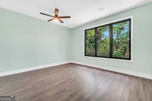 233 E Tinsley St, Griffin, GA 30223 - Photo 23