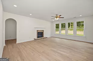 8939 Blackhall, Jonesboro, GA 30236 - Photo 11