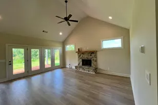 977 Hillcrest Rd, Hogansville, GA 30230 - Photo 3