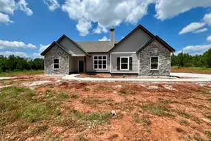 1021 Hillcrest Rd, Hogansville, GA 30230 - Photo 1