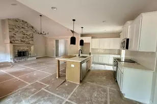 1033 Hillcrest Rd, Hogansville, GA 30230 - Photo 5