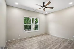 124 Johnson St, Barnesville, GA 30204 - Photo 13