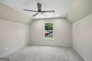 124 Johnson St, Barnesville, GA 30204 - Photo 19