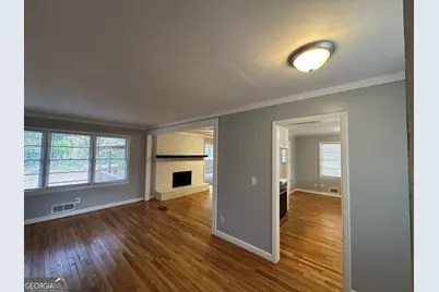 423 Center Circle SW, Conyers, GA 30094 - Photo 5