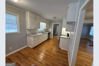 423 Center Circle SW, Conyers, GA 30094 - Photo 7