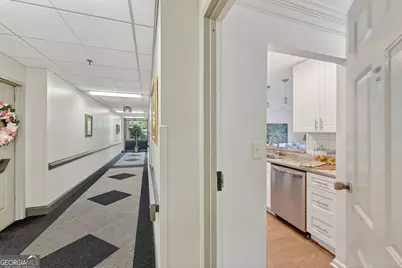 300 Johnson Ferry Road NE #B201, Atlanta, GA 30328 - Photo 19