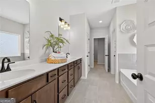 553 Grover St, Hoschton, GA 30548 - Photo 33