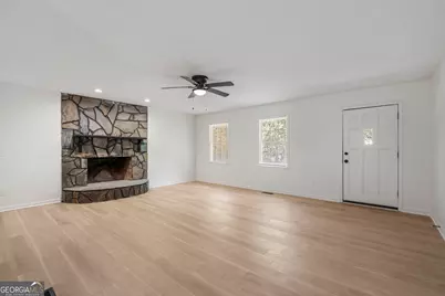 134 N Lake Drive, Lagrange, GA 30240 - Photo 5