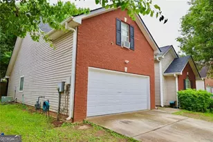 876 Ashton Oak Cir, Stone Mountain, GA 30083 - Photo 3