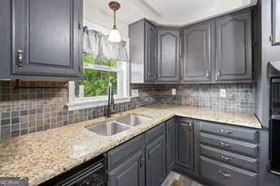 1243 Sycamore St, Young Harris, GA 30582 - Photo 11