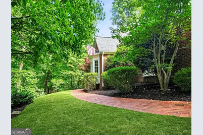 895 Waddington Court, Sandy Springs, GA 30350 - Photo 9