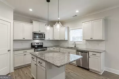 6459 Wildwood Trail, Flowery Branch, GA 30542 - Photo 9