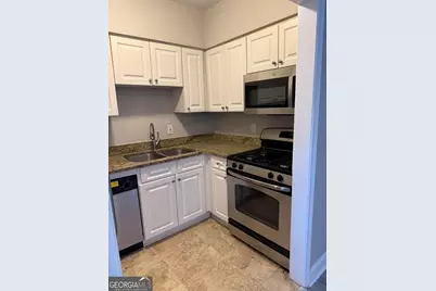 6980 Roswell Rd #B16, Sandy Springs, GA 30328 - Photo 9