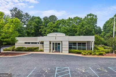 440 Hillcrest Drive #EXECUTIVE OFFICE, Commerce, GA 30529 - Photo 1