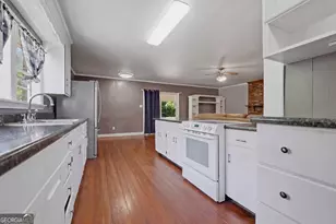 1302 7th Ave, Albany, GA 31707 - Photo 13