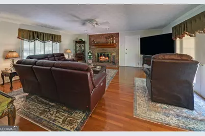 3341 Edgewood Circle, Gainesville, GA 30506 - Photo 19
