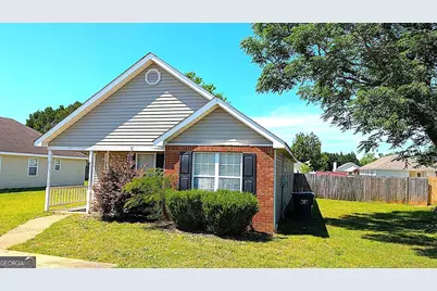 210 Strawbridge Lane, Bonaire, GA 31005 - Photo 1