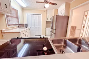 564 W Oglethorpe Ave, Lyons, GA 30436 - Photo 7