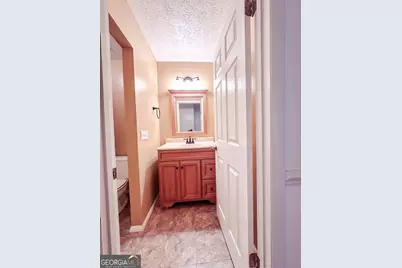 564 W Oglethorpe Avenue, Lyons, GA 30436 - Photo 13