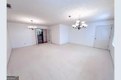 564 W Oglethorpe Avenue, Lyons, GA 30436 - Photo 3