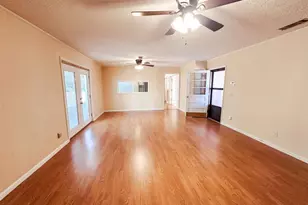 564 W Oglethorpe Ave, Lyons, GA 30436 - Photo 9