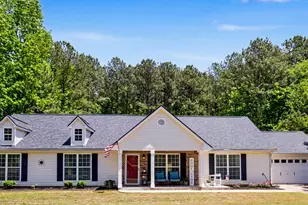 102 Greenfield Ln, Grantville, GA 30220 - Photo 1
