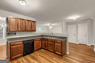 7157 Laurel Creek Drive, Stockbridge, GA 30281 - Photo 5