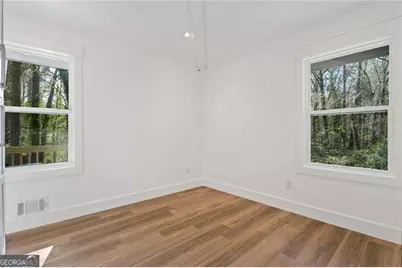 2746 Dale Creek Drive NW, Atlanta, GA 30318 - Photo 23