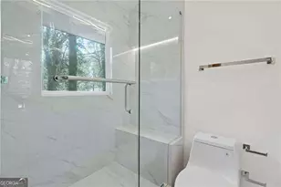2746 Dale Creek Dr NW, Atlanta, GA 30318 - Photo 19
