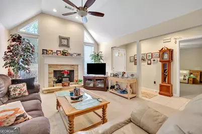1287 Country Lane Way NE, Conyers, GA 30012 - Photo 13