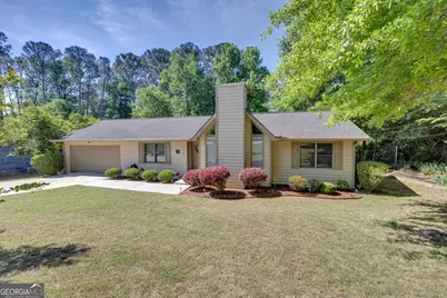 1287 Country Lane Way NE, Conyers, GA 30012 - Photo 3