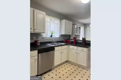 1630 Isleworth Circle, Atlanta, GA 30349 - Photo 13