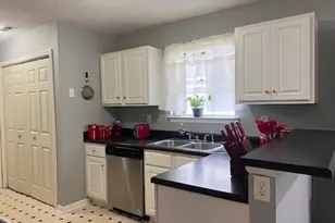 1630 Isleworth Cir, Atlanta, GA 30349 - Photo 17