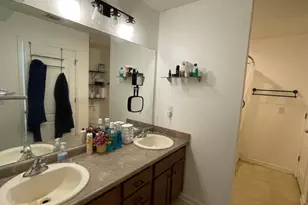 134 Auburn Cir, Glennville, GA 30427 - Photo 7
