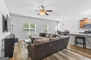 7839 Rock Rose Ln, Fairburn, GA 30213 - Photo 5