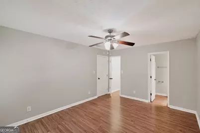 4947 Farmstead Court NE, Woodstock, GA 30188 - Photo 17